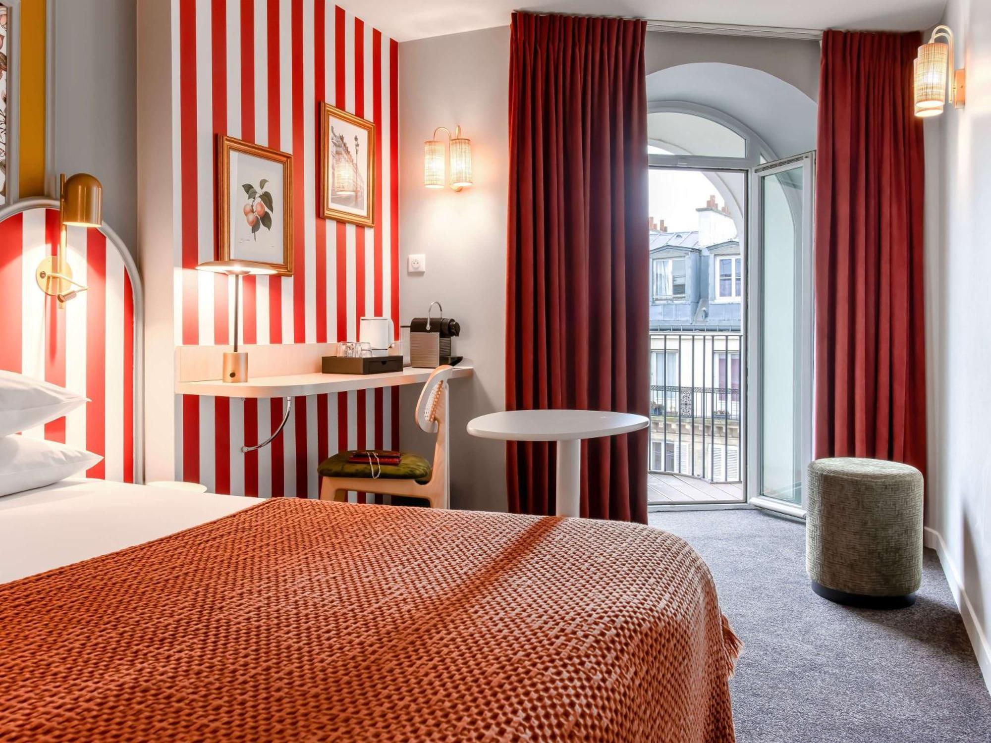 Mercure Paris Notre Dame Saint Germain Des Pres Exterior foto