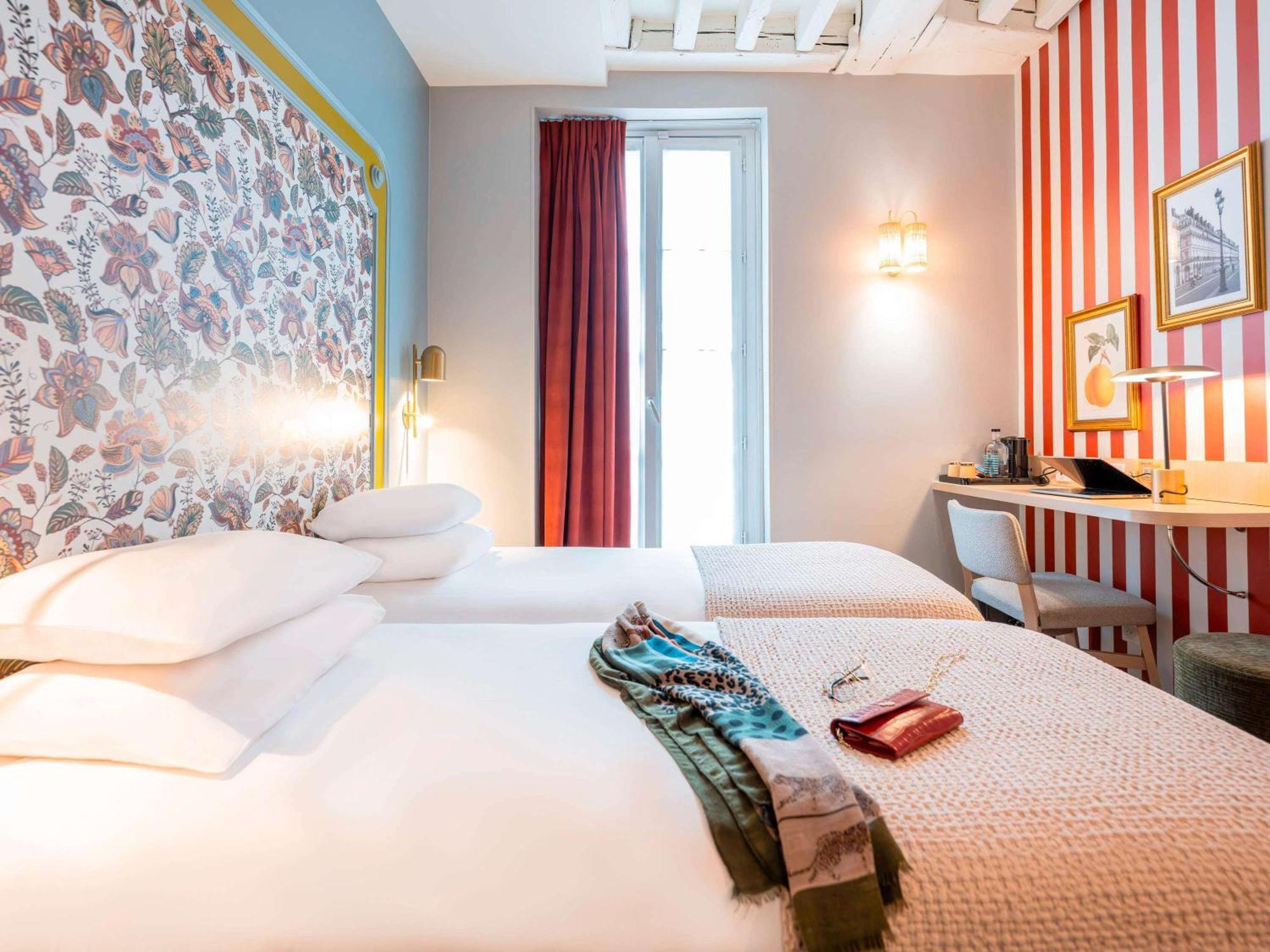 Mercure Paris Notre Dame Saint Germain Des Pres Exterior foto